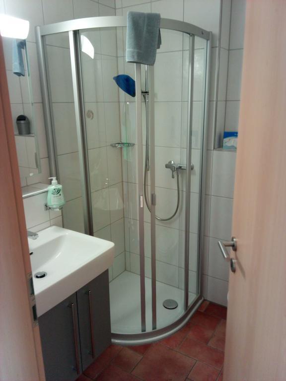 Bed And Breakfast Villa Hallau Екстер'єр фото